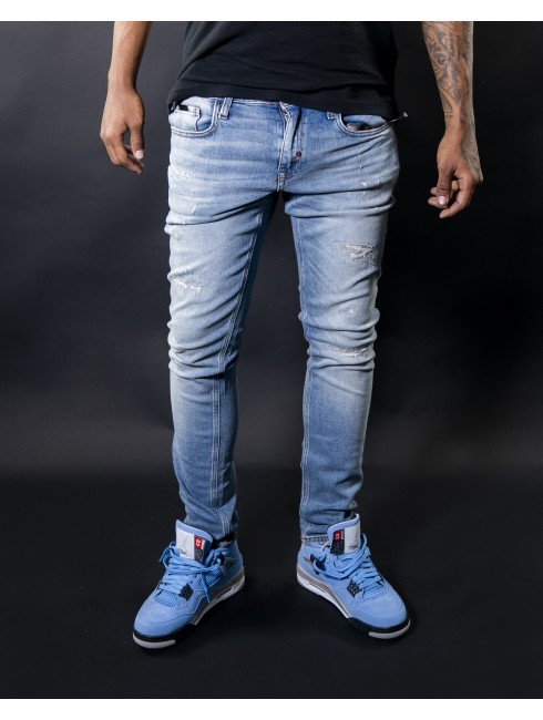 Jeans reipped